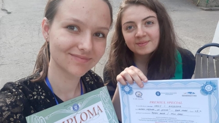 Toate elevele participante la  faza națională a Concursului Interdisciplinar „Cultură şi spiritualitate românească” au luat premii