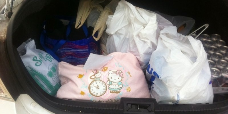 Dosar penal pentru fals în… haine publice