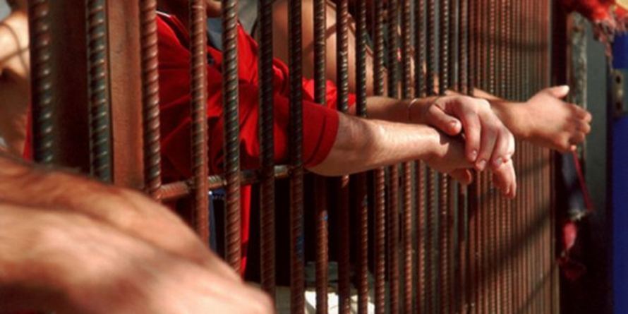 Încarcerați pentru contrabandă