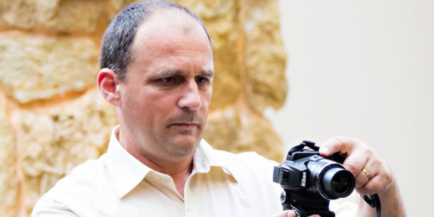 Lansare de carte: „Oameni de lângă noi. Portrete şi interviuri”