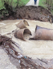 Efectele inundațiilor: peste 30 de gospodării au rămas izolate în Vișeu de Jos