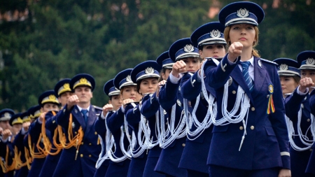 Înscrierile pentru examenul de admitere la Academia de Poliţie