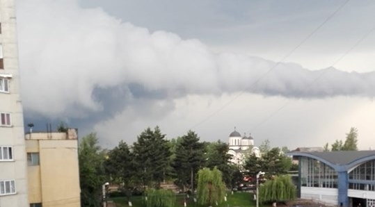 Dezastru după furtună: ”primăvara asta, totuși, nu-i decât o copie” (GALERIE FOTO și VIDEO)