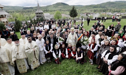 Adevăr reamintit la biserica din Şesu Mănăstirii: Iisus Hristos, Răscumpărătorul proiectului numit ”umanitate” (GALERIE FOTO)