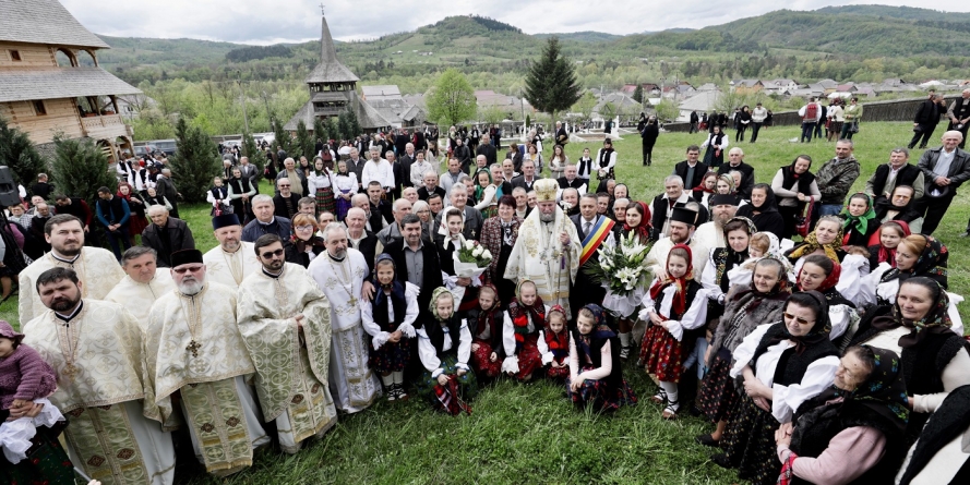 Adevăr reamintit la biserica din Şesu Mănăstirii: Iisus Hristos, Răscumpărătorul proiectului numit ”umanitate” (GALERIE FOTO)