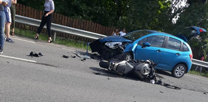 Două zile, cu doi motocicliști accidentați de mașini
