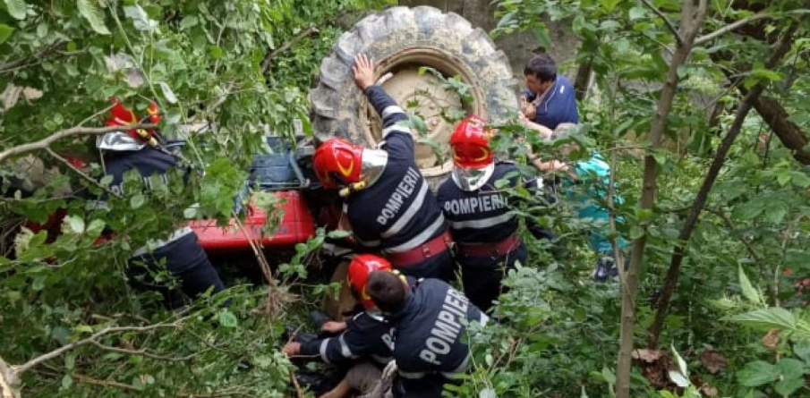 Tragedie în Bărsana: tatăl a patru copii, strivit sub tractor