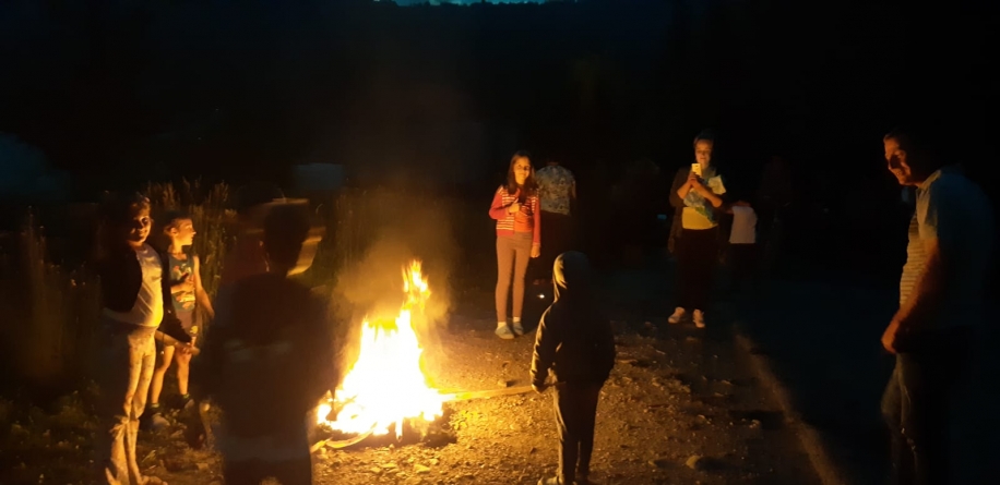 Borșa, luminată de făclii în noaptea de Sânziene