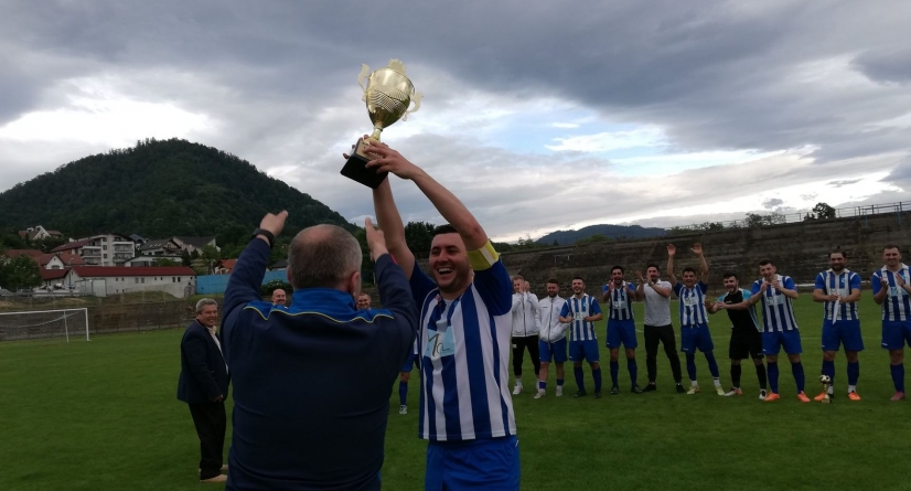 Viitorul Ulmeni – la un pas de Liga a 3-a, după ce a devenit campioană județeană