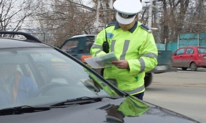 Cu ochii – și cu radarul –  pe șoferi s-au adunat 95.000 de lei