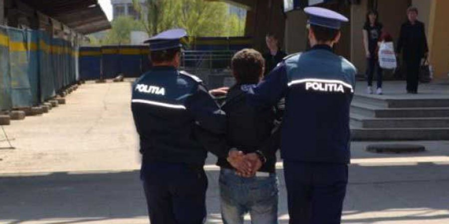 Tineri maramureșeni reținuți pentru tulburarea ordinii și liniștii publice și distrugere