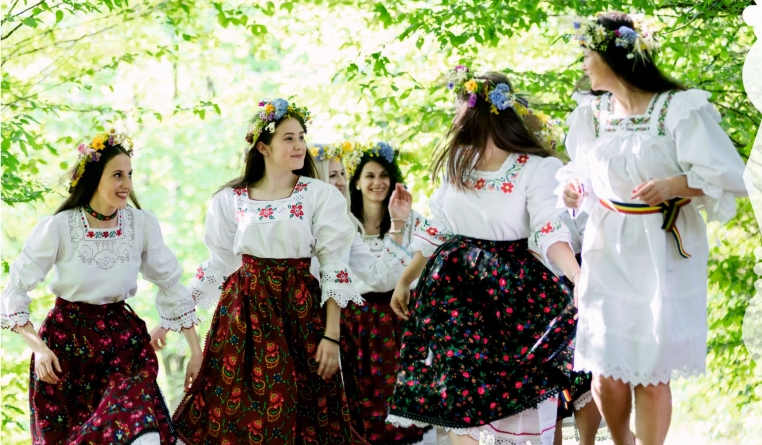 Duminică la Muzeul Satului