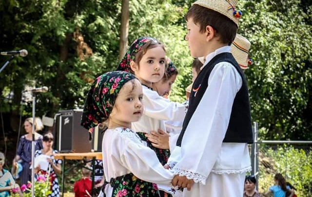 Câștigătorii ediției a XVI-a a Festivalului Județean de Dans pentru Preșcolari (GALERIE FOTO)