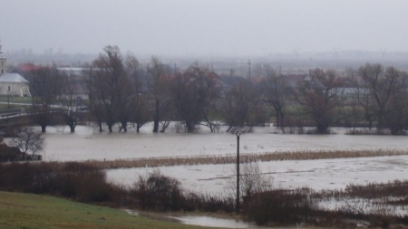 Cod hidrologic portocaliu în bazinul Lăpuș: risc de depășire a cotelor de inundație (VIDEO)