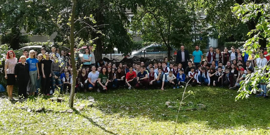 Școala “Nicolae Iorga”, pe primul loc în județ la “Marea voluntariadă”