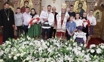 Episcopul Iustin, sărbătorit la onomastică în catedrală (GALERIE FOTO)