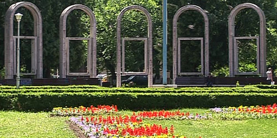 În Baia Mare “Poezia (ies)e în stradă”