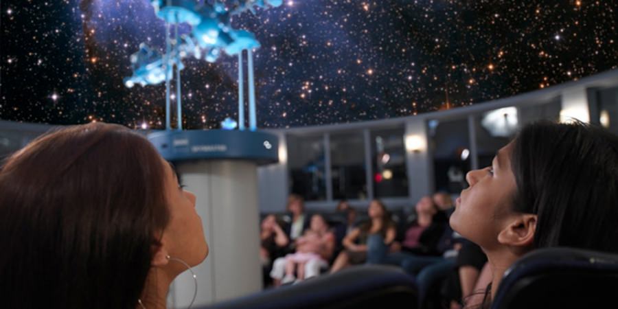 Tabără de știință la Planetariu