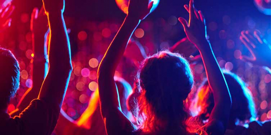 Elevii care iau 10 la Bac vor intra gratuit la Untold și Neversea 2021