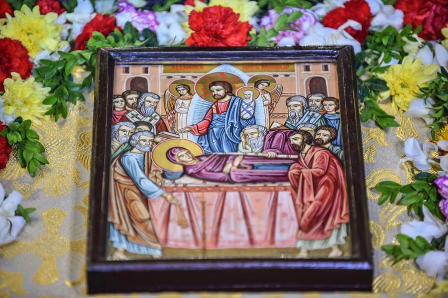 Începe Postul Adormirii Maicii Domnului