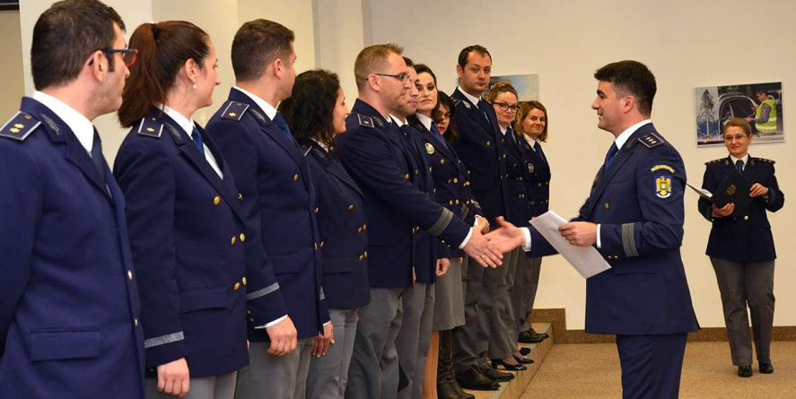 Opt polițiști de frontieră din Maramureș au fost avansați în grad înainte de termen