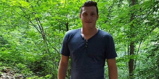 Borșeanul Bogdan Andrei Boncea muncea în Italia, visând să-și vindece fratele și să-și termine de ridicat casa. Dar totul s-a frânt printre străini, odată cu firul vieții lui (GALERIE FOTO)