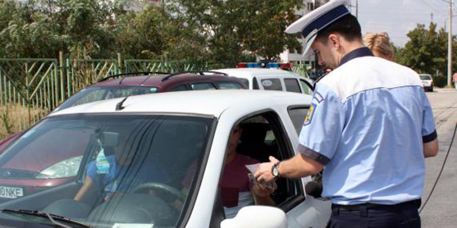 Acţiuni în contextul stării de alertă: Au fost verificate societăți comerciale, mijloace de transport și legitimate aproape 400 de persoane în ultimele 24 de ore