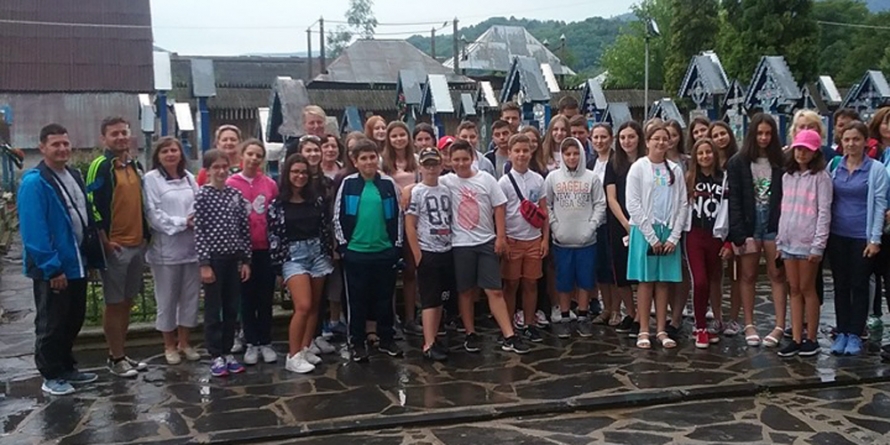 Premianții învățământului gimnazial din Fărcașa au fost recompensați cu o excursie în Maramureșul Istoric