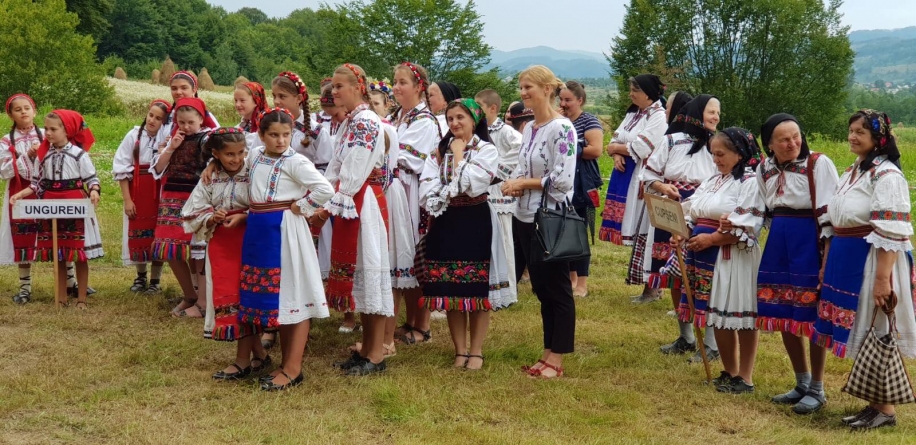 Festivalul „Tradiții și obiceiuri sub poalele Muntelui Șatra”, ziua a doua