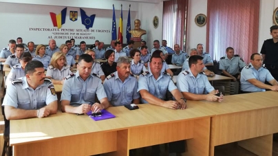 Avansări în grad pentru patru ofițeri și 52 de subofițeri ai ISU Maramureș