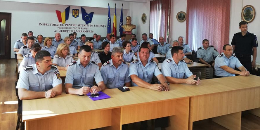 Avansări în grad pentru patru ofițeri și 52 de subofițeri ai ISU Maramureș