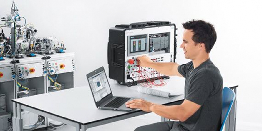 Sesiune de formare tehnică în domeniul  PLC (”Programmable Logic Controller”)