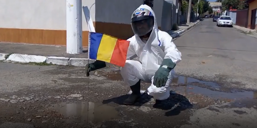 Protest selenar pentru gropi românești