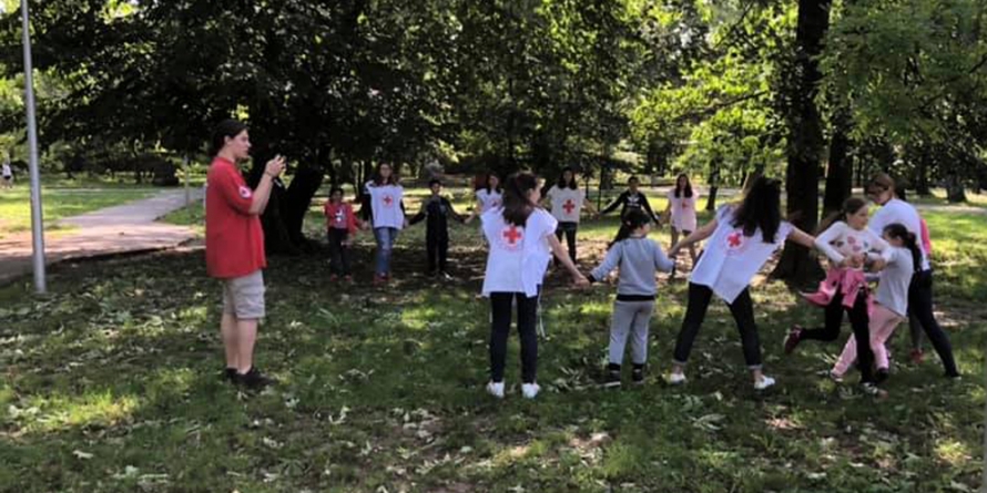 Ziua Națională a Crucii Roșii va fi marcată în Baia Mare prin activități sportive, prezentări de prim ajutor și jocuri pentru copii