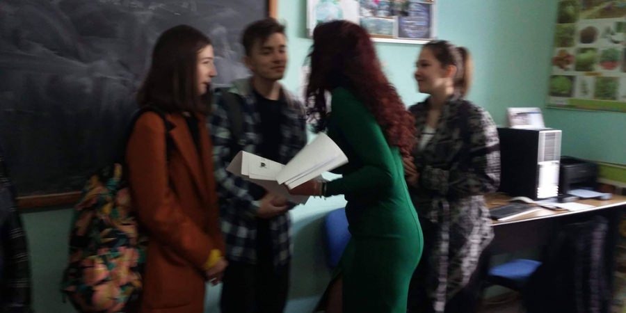 O echipă de la „Șincai” s-a calificat la faza internațională a Concursului ”Tineri în Pădurile Europei” (GALERIE FOTO)