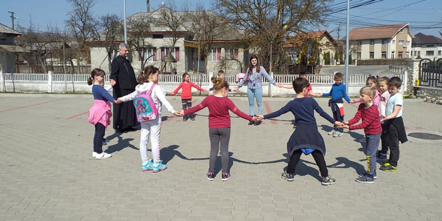 Se fac înscrieri pentru Școala de vară „Bucuria creșterii lângă Hristos și Maica Domnului”