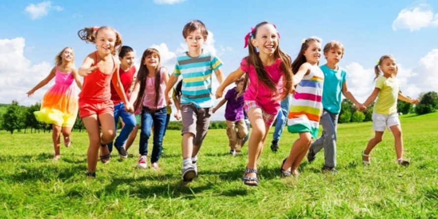 35 de copii participă la prima ediție a Taberei de vacanță din Cavnic