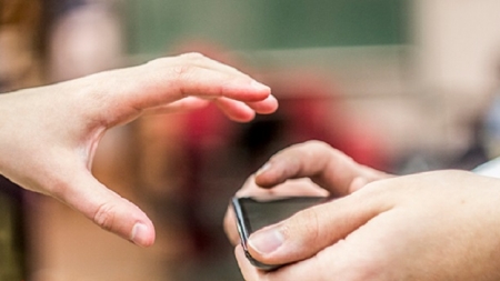 Un tânăr de 16 ani, din Baia Mare, a fost urmărit, agresat fizic și i-a fost sustras telefonul mobil; Făptașul a fost prins