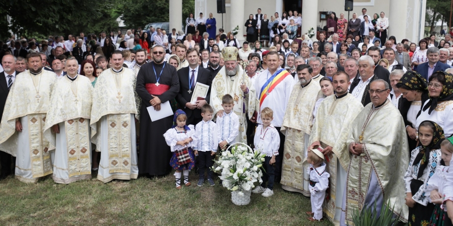 Explicație a capriciilor vremii, dată la Unguraș: omul care se abate de la legile lui Dumnezeu e pedepsit de natură (GALERIE FOTO)