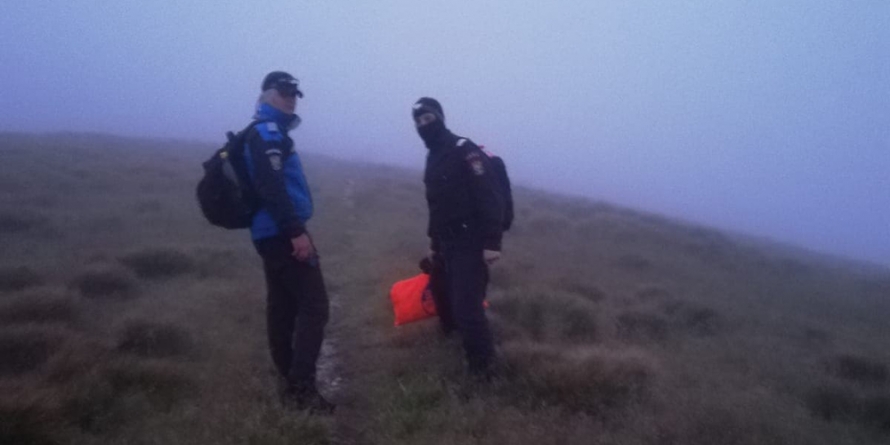 Două turiste ucrainene rătăcite în Parcul Munții Rodnei au fost găsite tefere de salvatorii montani