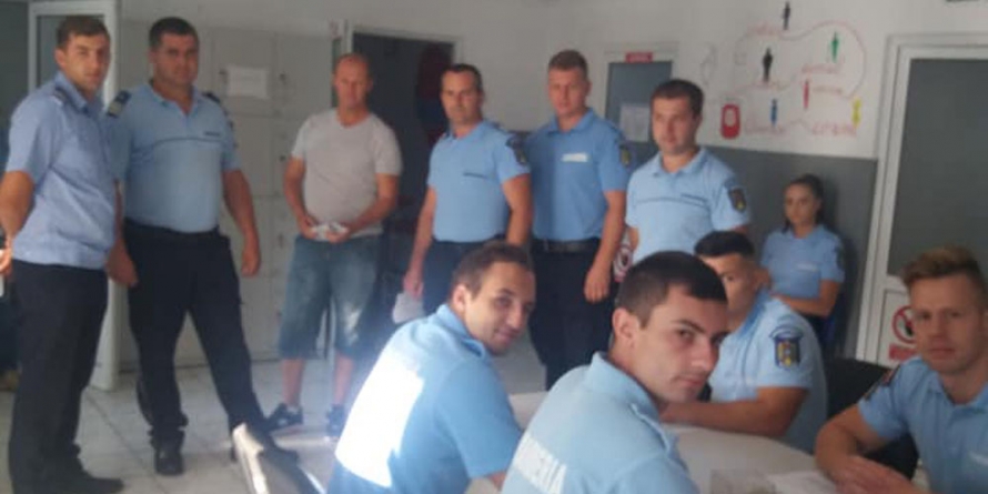 Mizând pe puterea exemplului personal, jandarmii au donat sânge