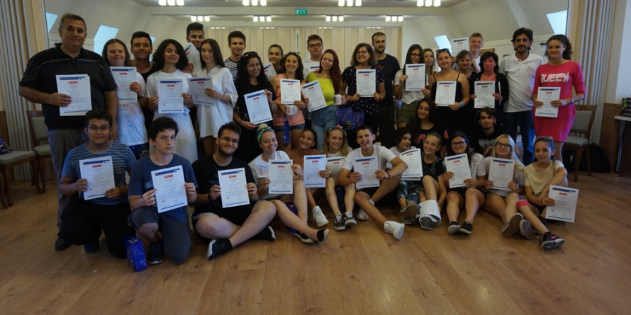 10 tineri din Cavnic au participat, în Ungaria, la un proiect privind dezvoltarea abilităților antreprenoriale (GALERIE FOTO)