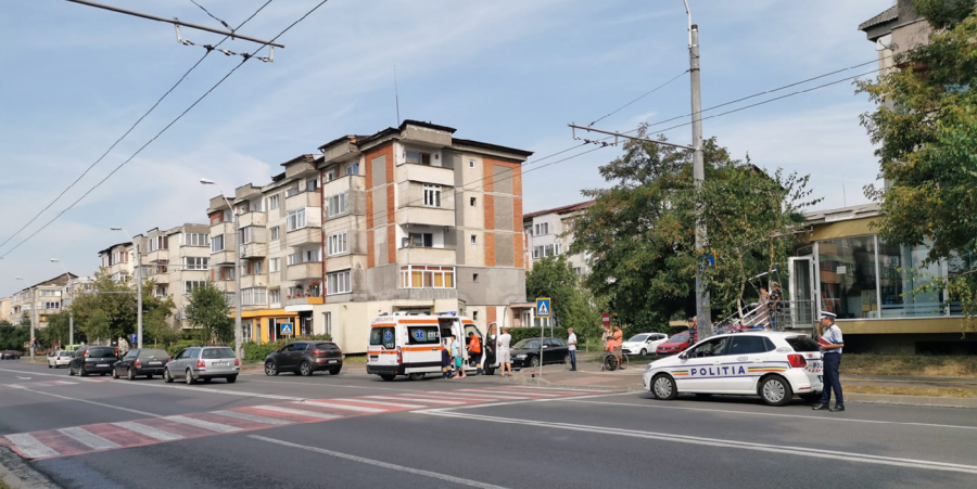 Minoră lovită pe trecerea de pietoni
