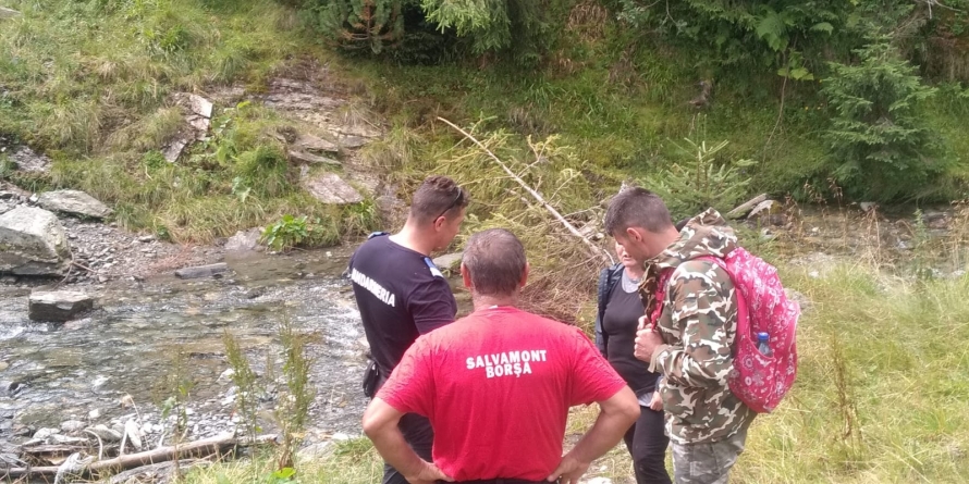 Patru turişti rătăciţi pe munte au fost găsiţi de jandarmi