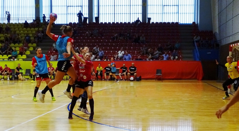 Handbalistele de la Minaur au pierdut și al doilea amical
