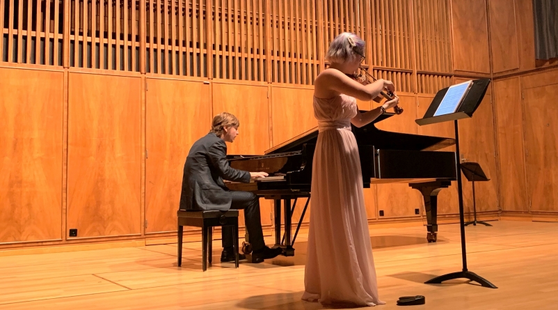 Un concert special de vioară și pian la Colegiul de Arte