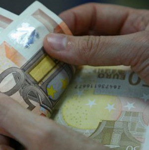 Alertă! Euro falși circulă iar prin magazinele rurale