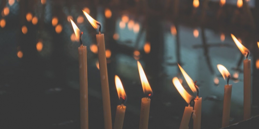 „Moșii de iarnă”: Se face pomenirea celor trecuți la cele veșnice