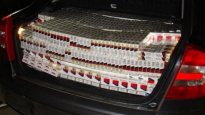 Transporta cu mașina, în miez de noapte, țigări de contrabandă