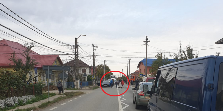 Bărbat lovit pe trecerea de pietoni (GALERIE FOTO)